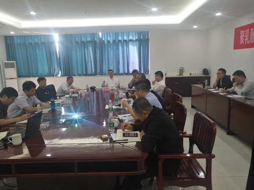 集團(tuán)董事局主席袁漢源率隊(duì)到金葉玉陽(yáng)公司視察指導(dǎo)工作 集團(tuán)董事局主席袁漢源率隊(duì)到金葉玉陽(yáng)公司視察指導(dǎo)工作