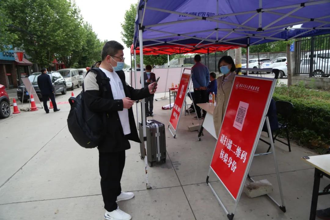 返校第一天 | 初夏的校園 終于等到你！