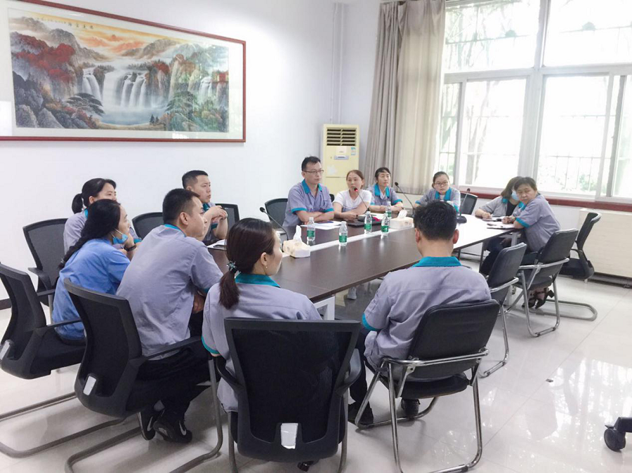 瑞豐科技集團(tuán)制造中心成功舉辦 顏色檢測(cè)操作培訓(xùn)