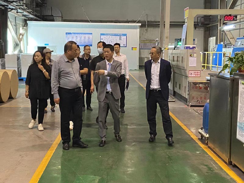 新疆金葉科技公司董事會(huì)、股東會(huì)、監(jiān)事會(huì)等系列會(huì)議成功召開