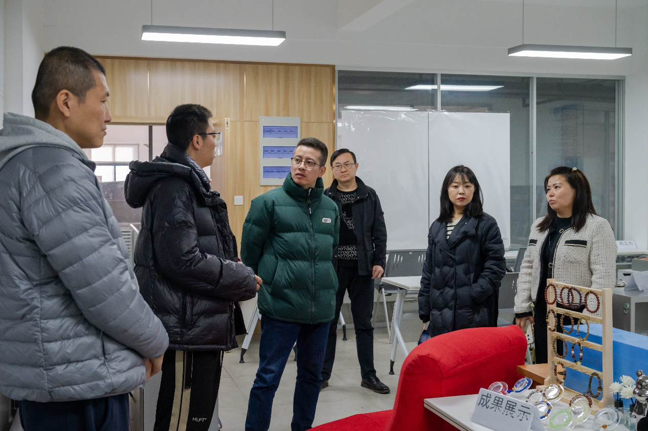 西安明德理工學院「大學生創(chuàng)新創(chuàng)業(yè)孵化基地」獲批“2023年度市級眾創(chuàng)空間”