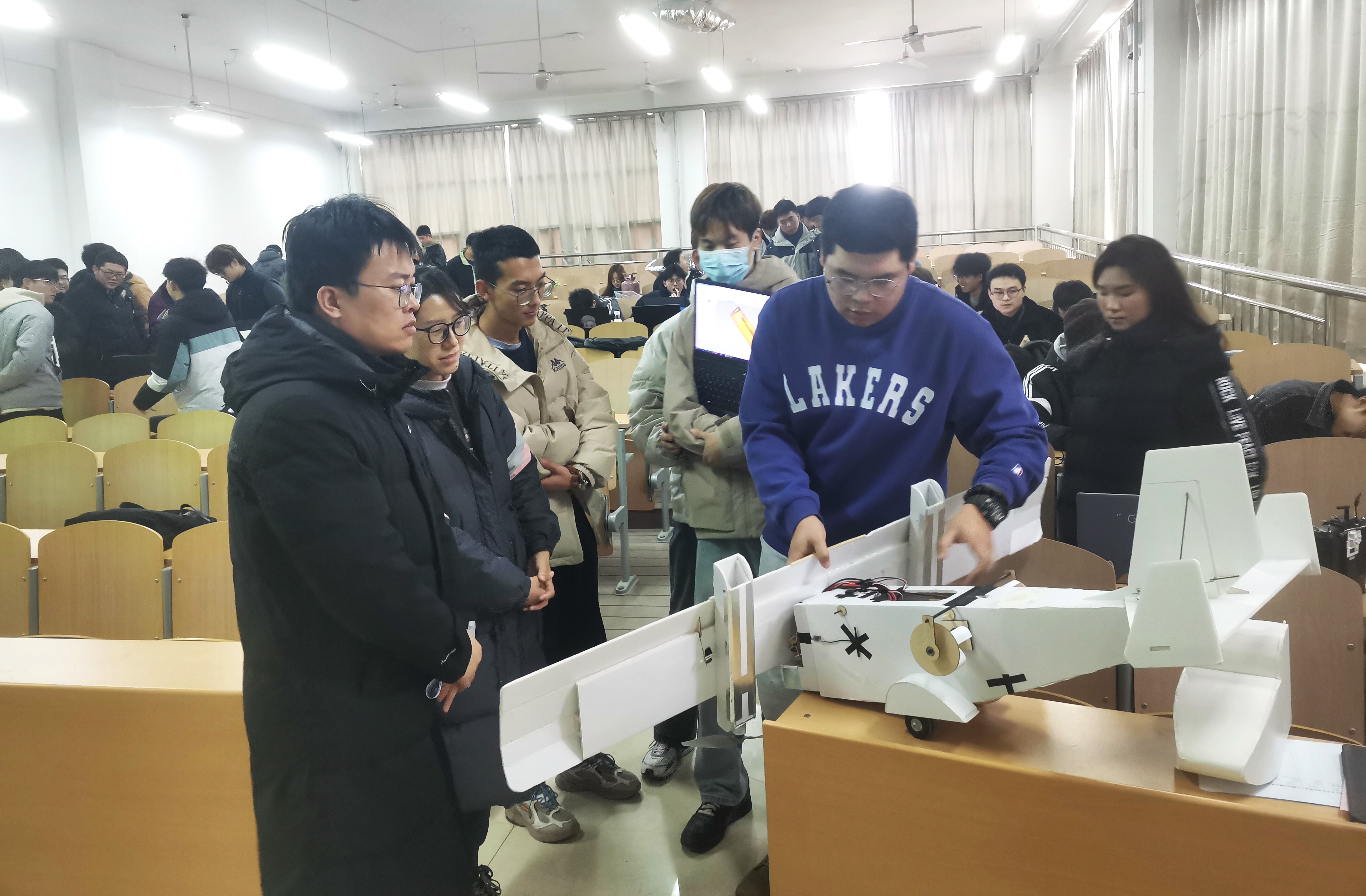 絢爛五月 揚帆奮進——西安明德理工學(xué)院喜獲佳績 圓滿召開2024年民辦高校圖書館論壇