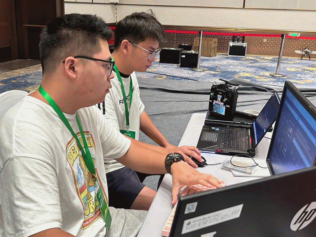 賽場載譽(yù)歸 獻(xiàn)禮開學(xué)季 西安明德理工學(xué)院高質(zhì)量發(fā)展再添新成果