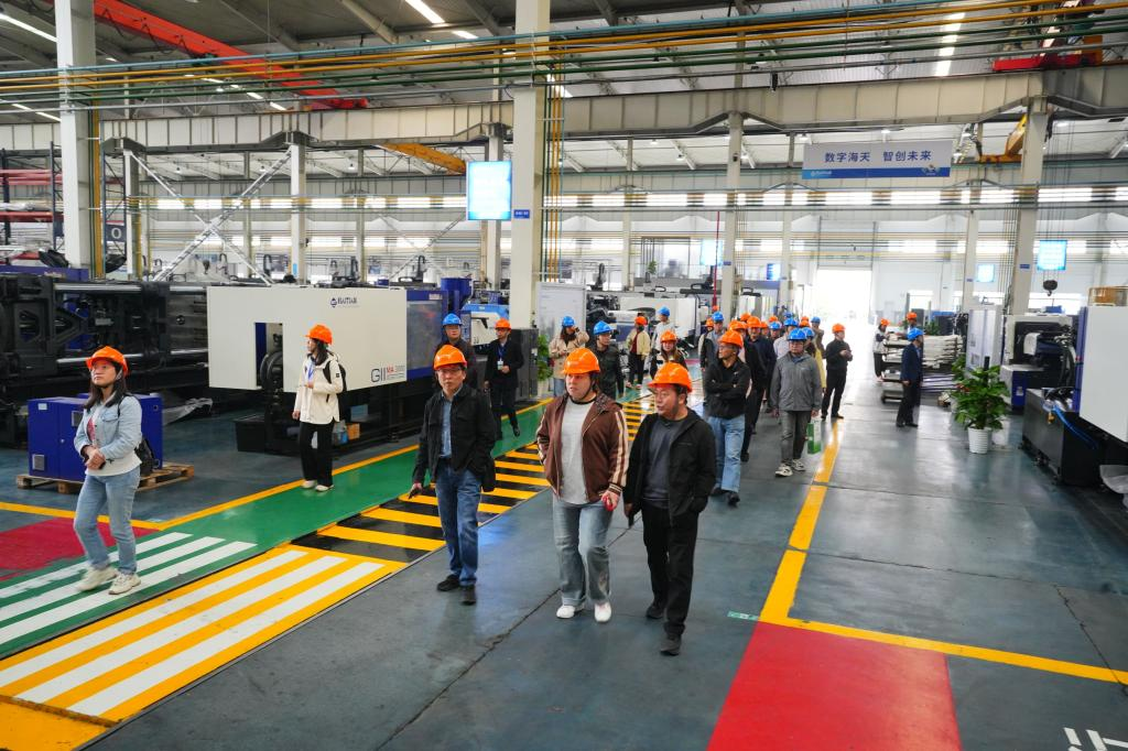 初心如磐育英才 砥礪前行譜新篇 《陜西日?qǐng)?bào)》報(bào)道西安明德理工學(xué)院高質(zhì)量跨越式發(fā)展之路 初心如磐育英才 砥礪前行譜新篇 《陜西日?qǐng)?bào)》報(bào)道西安明德理工學(xué)院高質(zhì)量跨越式發(fā)展之路