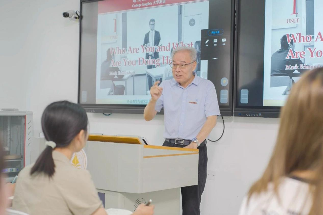 西安明德理工學(xué)院專業(yè)競賽創(chuàng)佳績 課題獲批教育部立項(xiàng) 黨支部入選省級名單 西安明德理工學(xué)院專業(yè)競賽創(chuàng)佳績 課題獲批教育部立項(xiàng) 黨支部入選省級名單