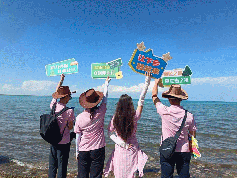 西安明德理工學(xué)院專業(yè)競賽創(chuàng)佳績 課題獲批教育部立項(xiàng) 黨支部入選省級名單 西安明德理工學(xué)院專業(yè)競賽創(chuàng)佳績 課題獲批教育部立項(xiàng) 黨支部入選省級名單