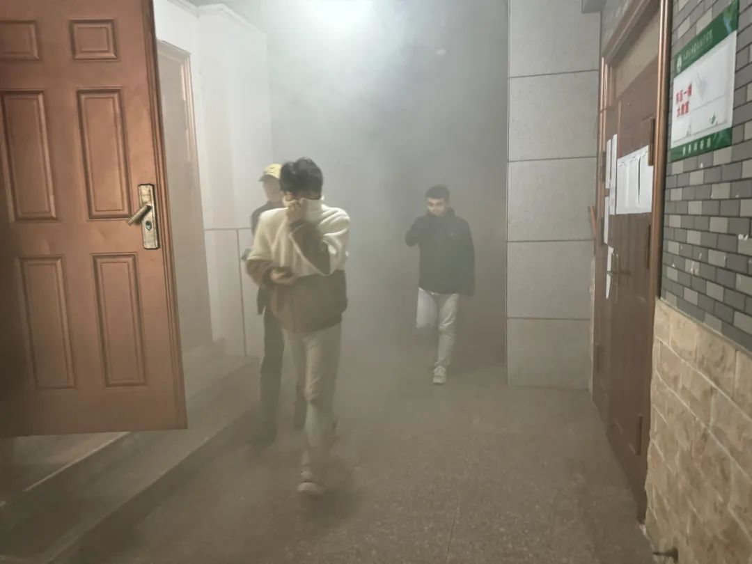 夯實安全管理基礎(chǔ) 提高全員安全意識 筑牢安全生產(chǎn)防線 金葉科教集團深入開展2024年安全管理專項行動之教育事業(yè)篇