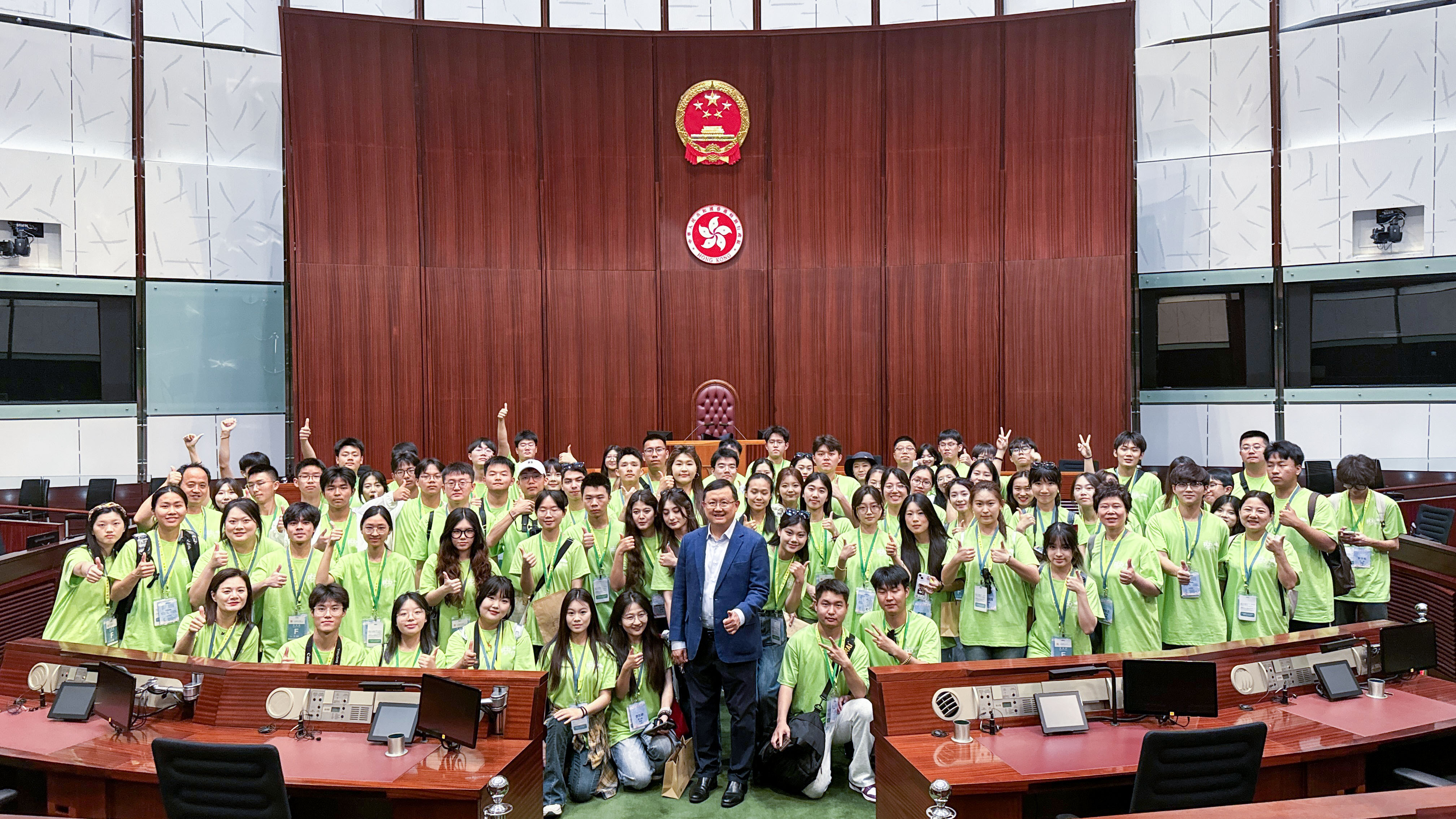 以青春之光 筑家國夢想 集團兩校師生代表赴香港參加2025青年夢想家交流營活動